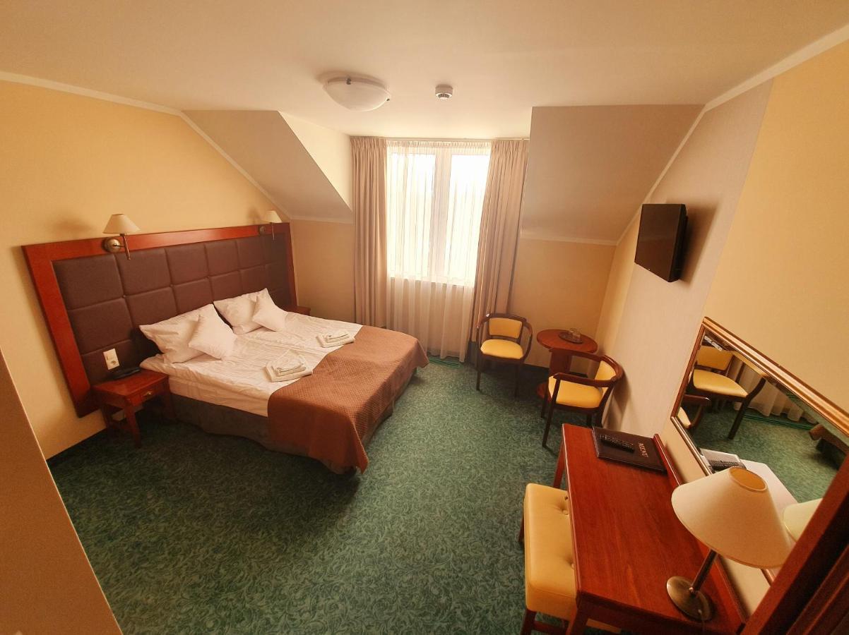 Hotel Gniecki Gdansk Przejazdowo Luaran gambar