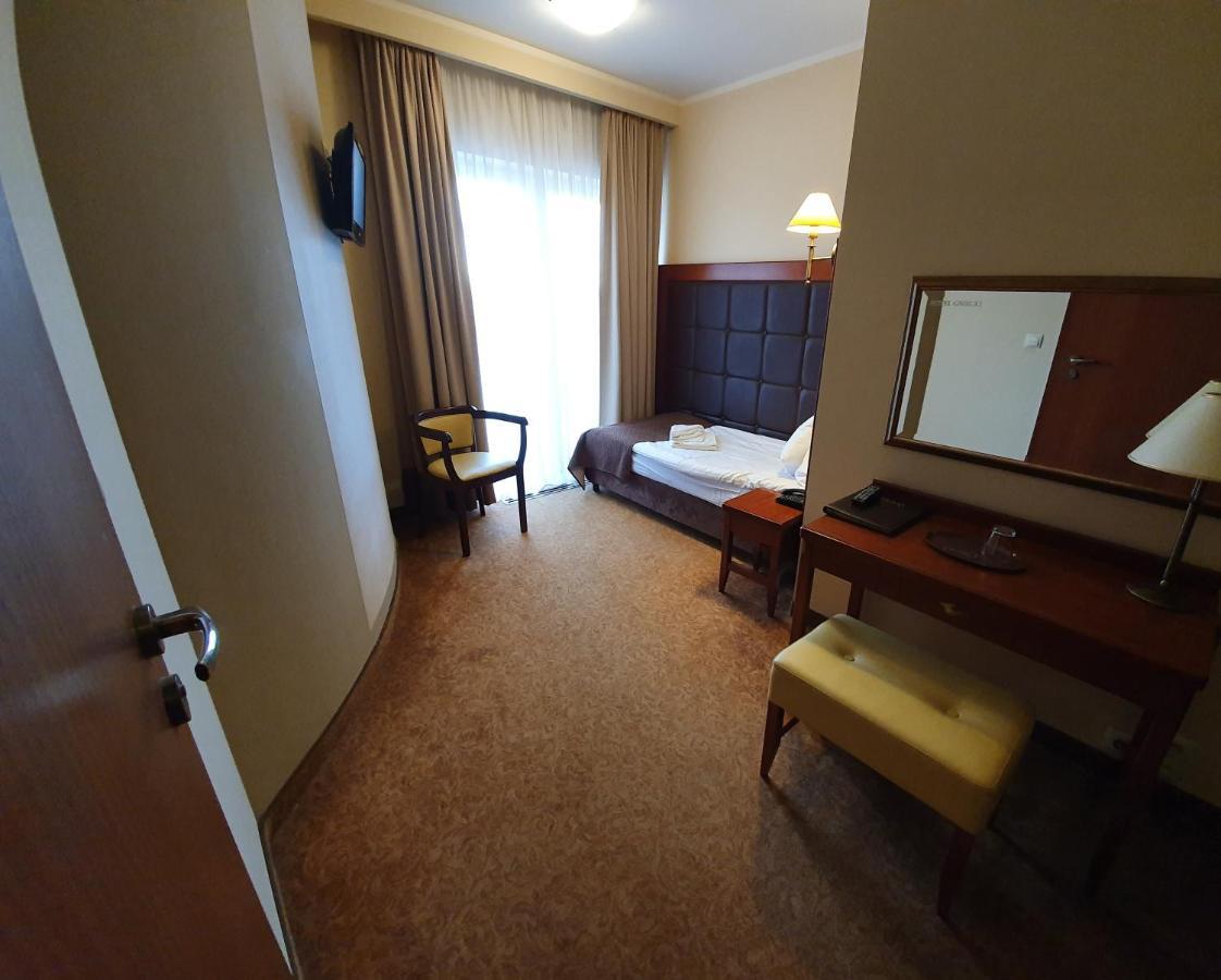 Hotel Gniecki Gdansk Przejazdowo Luaran gambar